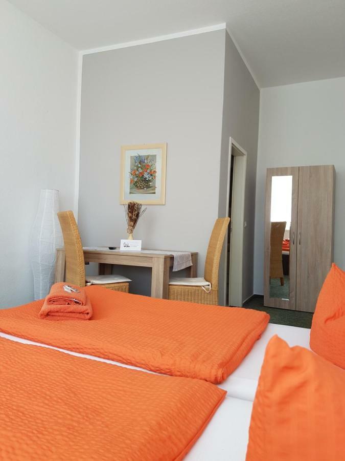 Pension Zum Birnbaum Brandenburg  Bagian luar foto